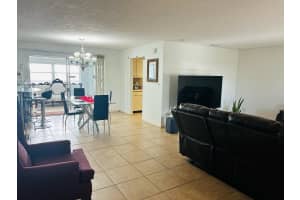 6 Forest Hill Dr, Avon Park, FL 33825, Sold 10/06/25