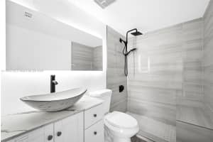 545 Trace Cir 101, Deerfield Beach, FL 33441 - MLS#A11864758