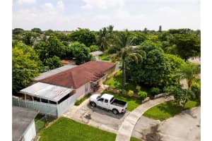 15825 SW 305th Ter, Homestead, FL 33033 - MLS#A11864769