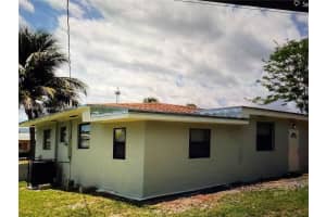 121 Nw 188th St Miami Gardens, FL 33169 - MLS#A11864868