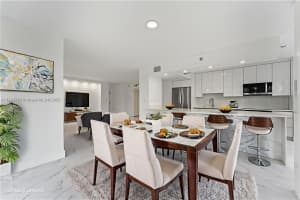 19101 Ne 36th Ct 206, Aventura
