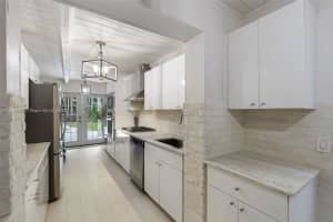 6202 SW 65th Ave, South Miami, FL 33143 - MLS#A11864887