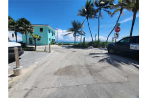 315 Walnut St 2 Hollywood, FL 33019 - MLS#A11864928