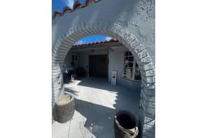 4220 NE 27th Ave, Lighthouse Point, FL 33064, - MLS#A11864941