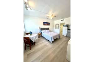 26 Diplomat Pkwy 2263, Hallandale Beach