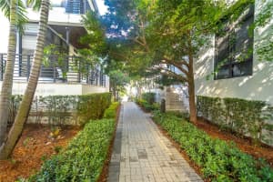 8263 Nw 47th Ter Doral, FL 33166 - MLS#A11865011