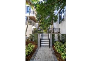 8263 Nw 47th Ter Doral, FL 33166 - MLS#A11865011