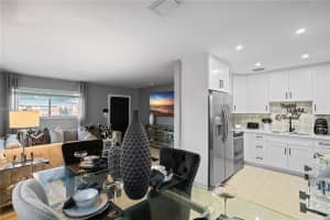 1000 N 71st Ter, Hollywood, FL 33024 - MLS#A11865016