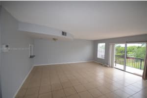 680 Tennis Club Dr 312 Fort Lauderdale, FL 33311 - MLS#A11865053