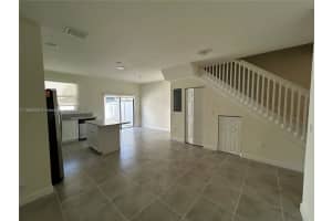 10622 W 33rd Way Hialeah, FL 33018 - MLS#A11865069
