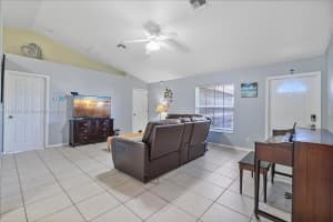 1405 Sw 9 Ave Cape Coral, FL 33991 - MLS#A11865113