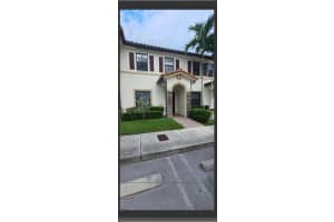 8963 W 35 Av. Hialeah Gardens, FL 33018 - MLS#A11865141