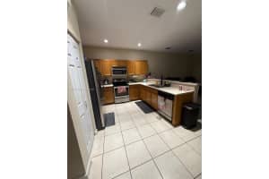 8963 W 35 Av. Hialeah Gardens, FL 33018 - MLS#A11865141