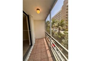 2935 Ne 163rd St 3p North Miami Beach, FL 33160 - MLS#A11865153