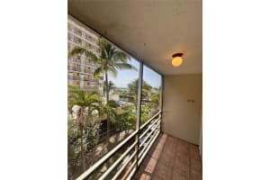 2935 Ne 163rd St 3p North Miami Beach, FL 33160 - MLS#A11865153