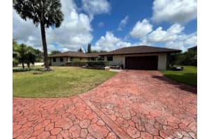 11799 Bailes Rd, Miami