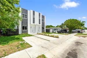 2143 Nw Fourth St 2 Pompano Beach, FL 33069 - MLS#A11865256