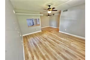 10055 NW 4th St 103, Pembroke Pines, FL 33024 - MLS#A11865258