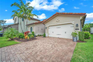 1281 SW 113th Way 1281, Pembroke Pines, FL 33025 - MLS#A11865264
