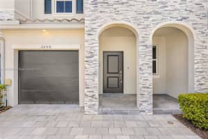 2608 Se 11th Ct 2608, Homestead