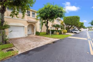 10151 NW 32nd Ter ., Doral, FL 33172 - MLS#A11865345
