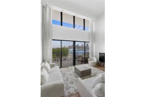 801 N Venetian Dr 504, Miami