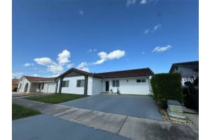 1051 Nw 128th Ave, Miami