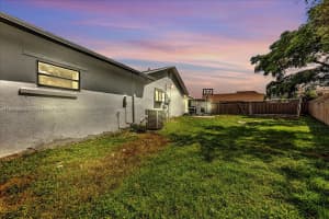 4916 NW 92nd Ave, Sunrise, FL 33351 - MLS#A11865358