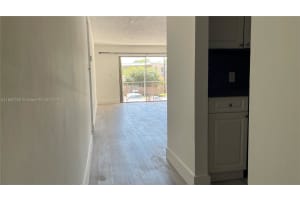 11925 NE 2nd Ave B205, North Miami, FL 33161 - MLS#A11865359