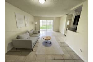 3417 NW 44th St 104, Oakland Park, FL 33309 - MLS#A11865362