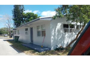 1140 NW 9th St 1140, Homestead, FL 33030 - MLS#A11865363