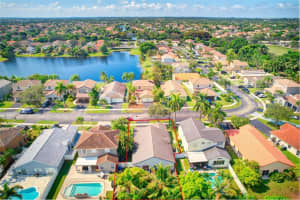 19253 Nw 22nd St, Pembroke Pines