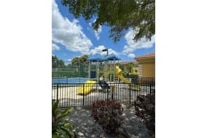 9615 Nw 1st Ct 10-301 Pembroke Pines, FL 33024 - MLS#A11865397