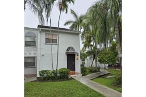 4651 Nw 97th Ct 33, Doral