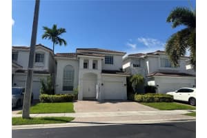11482 Nw 69th Ter, Doral