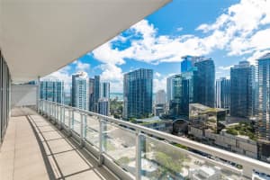 92 Sw 3rd St 3503, Miami