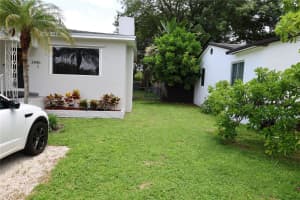 2446 Grant St, Hollywood, FL 33020 - MLS#A11865449