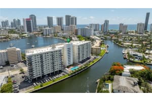 401 Golden Isles Dr 1016 Hallandale Beach, FL 33009 - MLS#A11865455