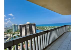 19355 Turnberry Way 26c, Aventura