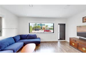 702 86th St, Miami Beach, FL 33141 - MLS#A11865492