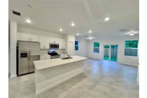 124 SE 10th Ct 124, Homestead, FL 33034 - MLS#A11865517