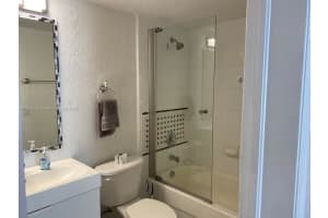 7326 Collins Ave 105, Miami Beach