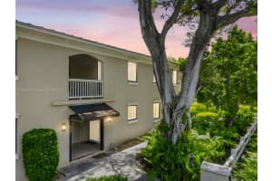 801 Ne 18th Ave 1 Fort Lauderdale, FL 33304 - MLS#A11865534