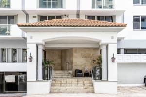 9195 Collins Ave 414, Surfside