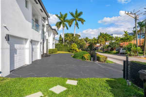 3251 Ne 164th St North Miami Beach, FL 33160 - MLS#A11865590