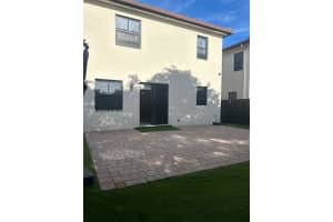 8660 NW 101st Pl 8660, Doral, FL 33178 - MLS#A11865598
