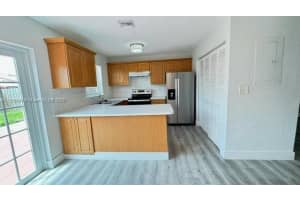 10390 Sw 154th Cir Ct 78, Miami