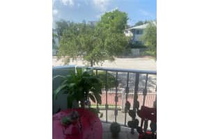 1990 Marseille Dr 201, Miami Beach