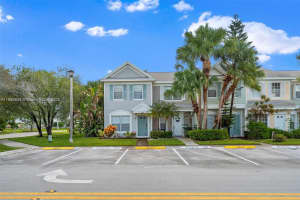 8066 Sanibel Dr 8066 Tamarac, FL 33321 - MLS#A11865613