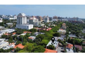 1100 Salzedo St 3b, Coral Gables